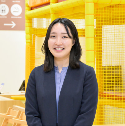 買取課長 野浦真名美